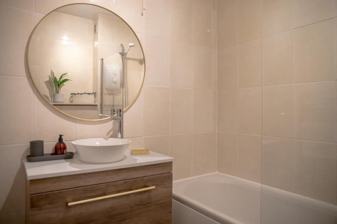 Guestready - Homely Leeds City Apartment Sleep 4 Meanwood Εξωτερικό φωτογραφία