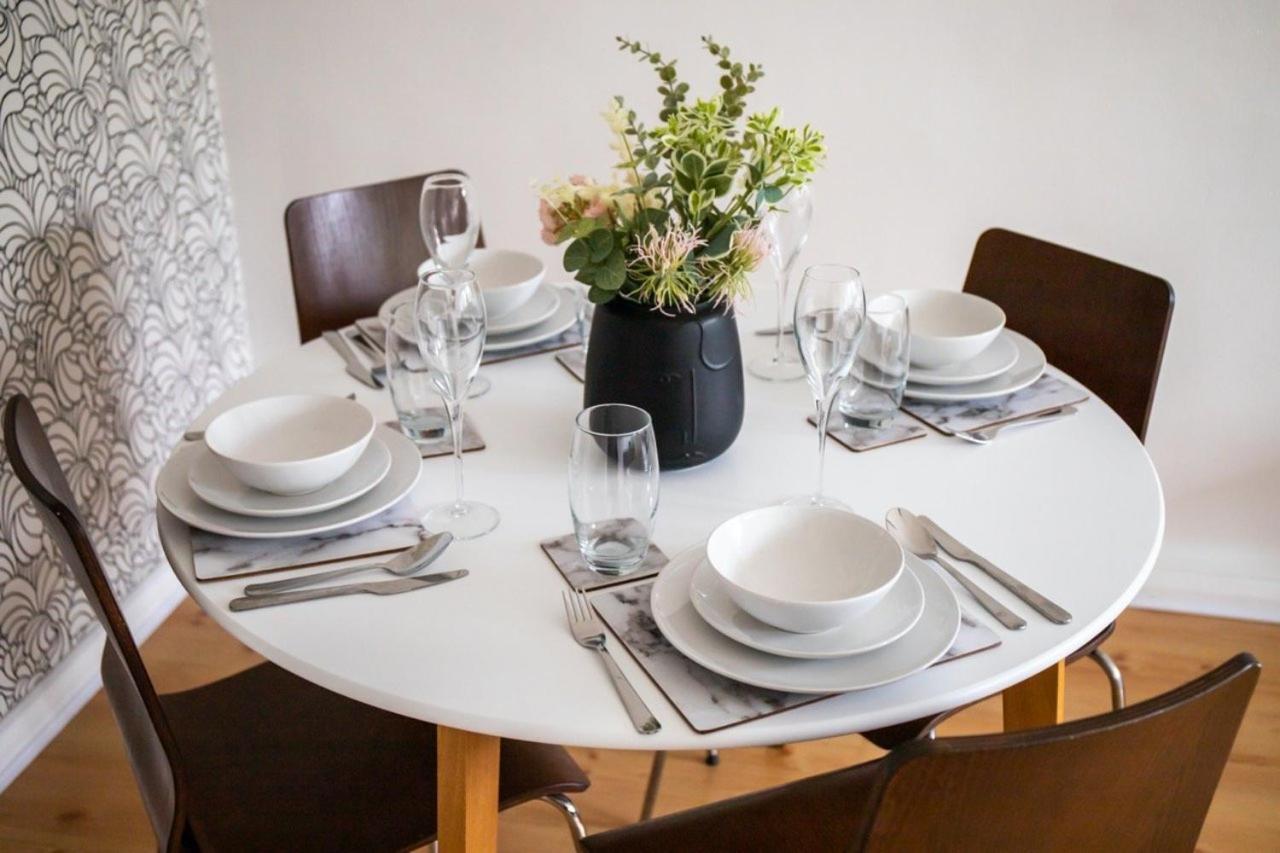 Guestready - Homely Leeds City Apartment Sleep 4 Meanwood Εξωτερικό φωτογραφία