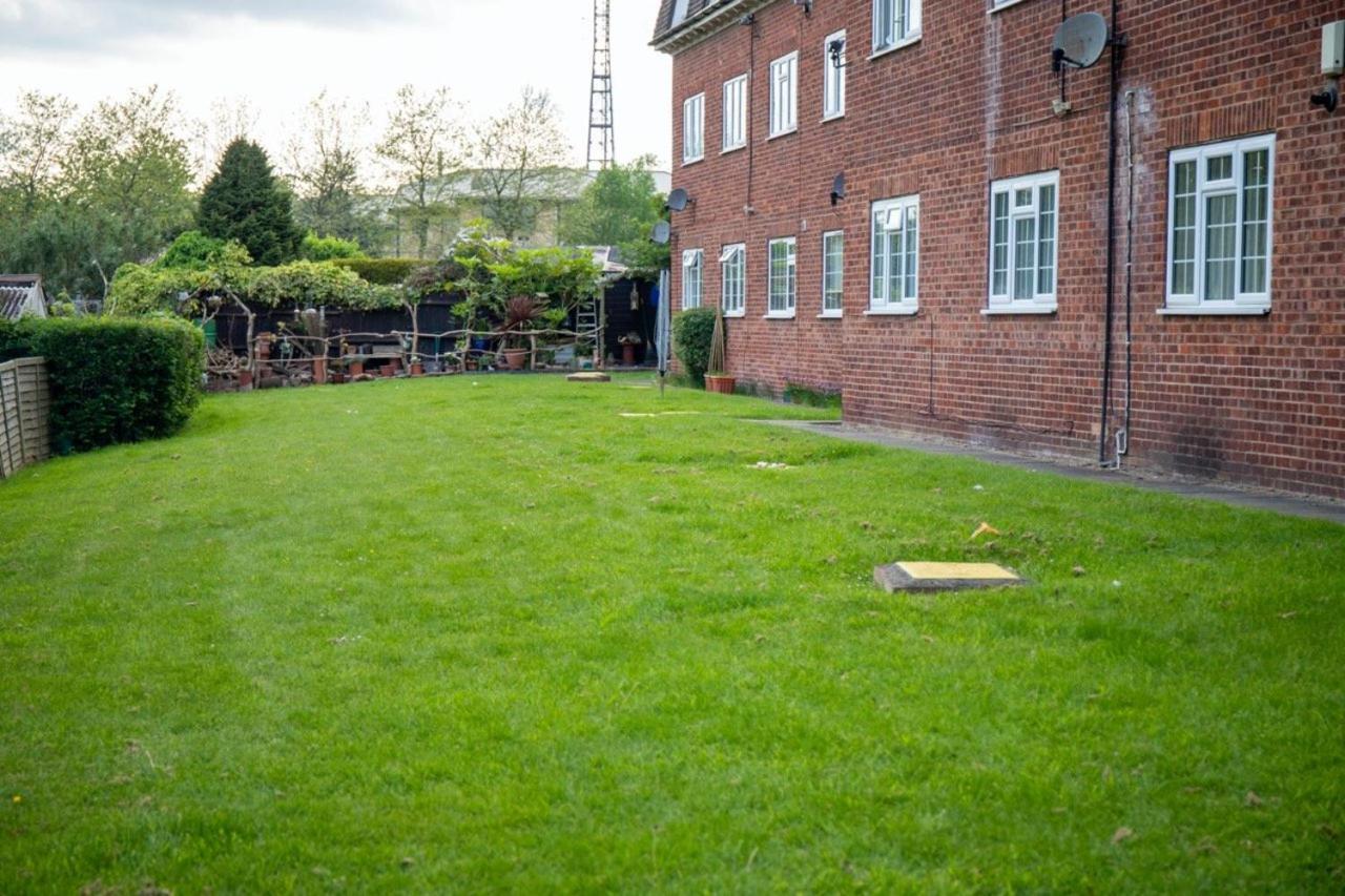 Guestready - Homely Leeds City Apartment Sleep 4 Meanwood Εξωτερικό φωτογραφία
