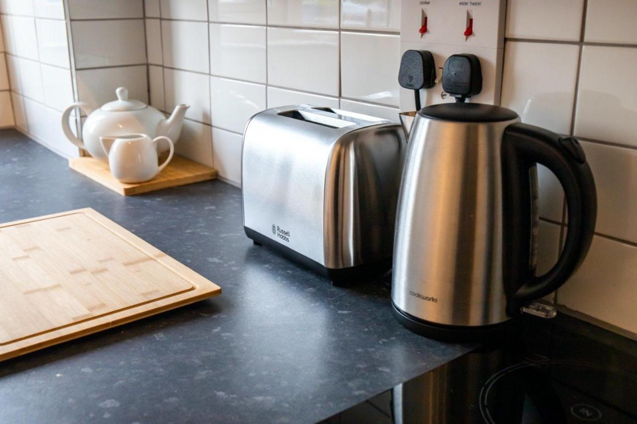 Guestready - Homely Leeds City Apartment Sleep 4 Meanwood Εξωτερικό φωτογραφία